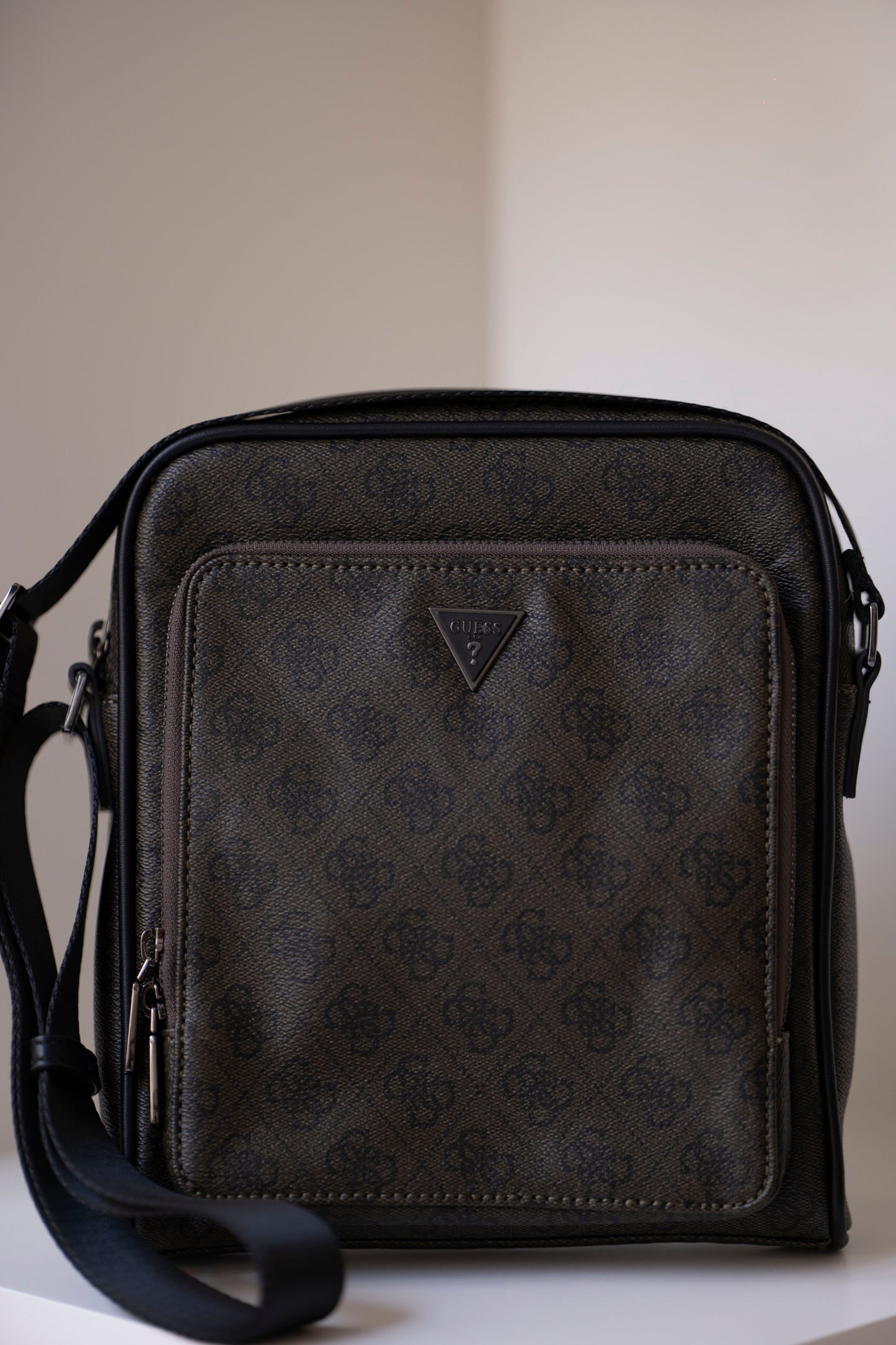 MALA TIRACOLO " MILANO " GUESS