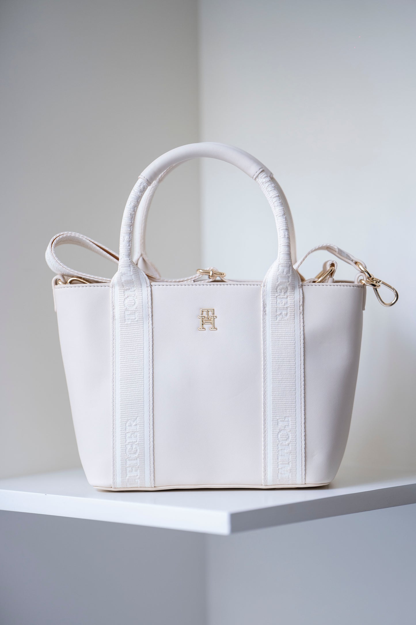 MALA TOTE TOMMY HILFIGER