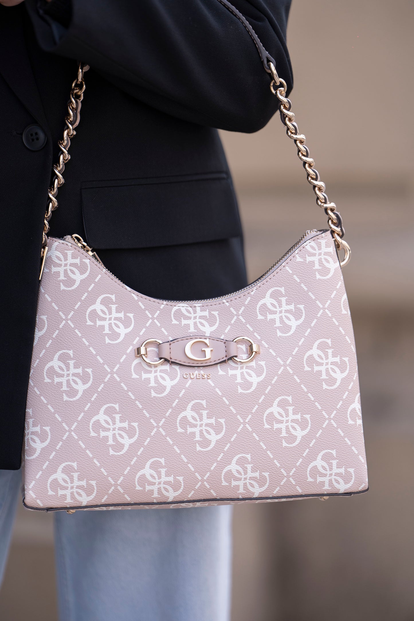 MALA DE OMBRO " IZZY "GUESS