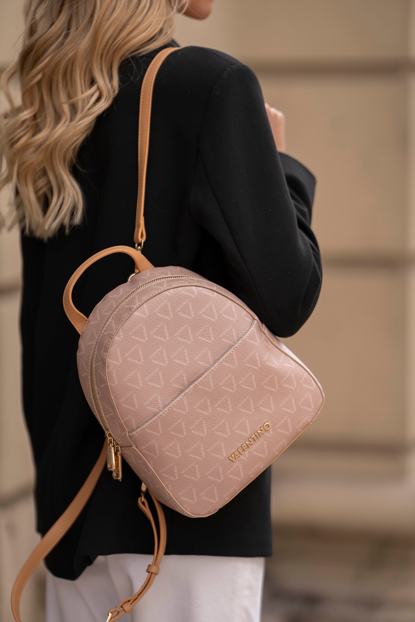 MOCHILA BY VALENTINO