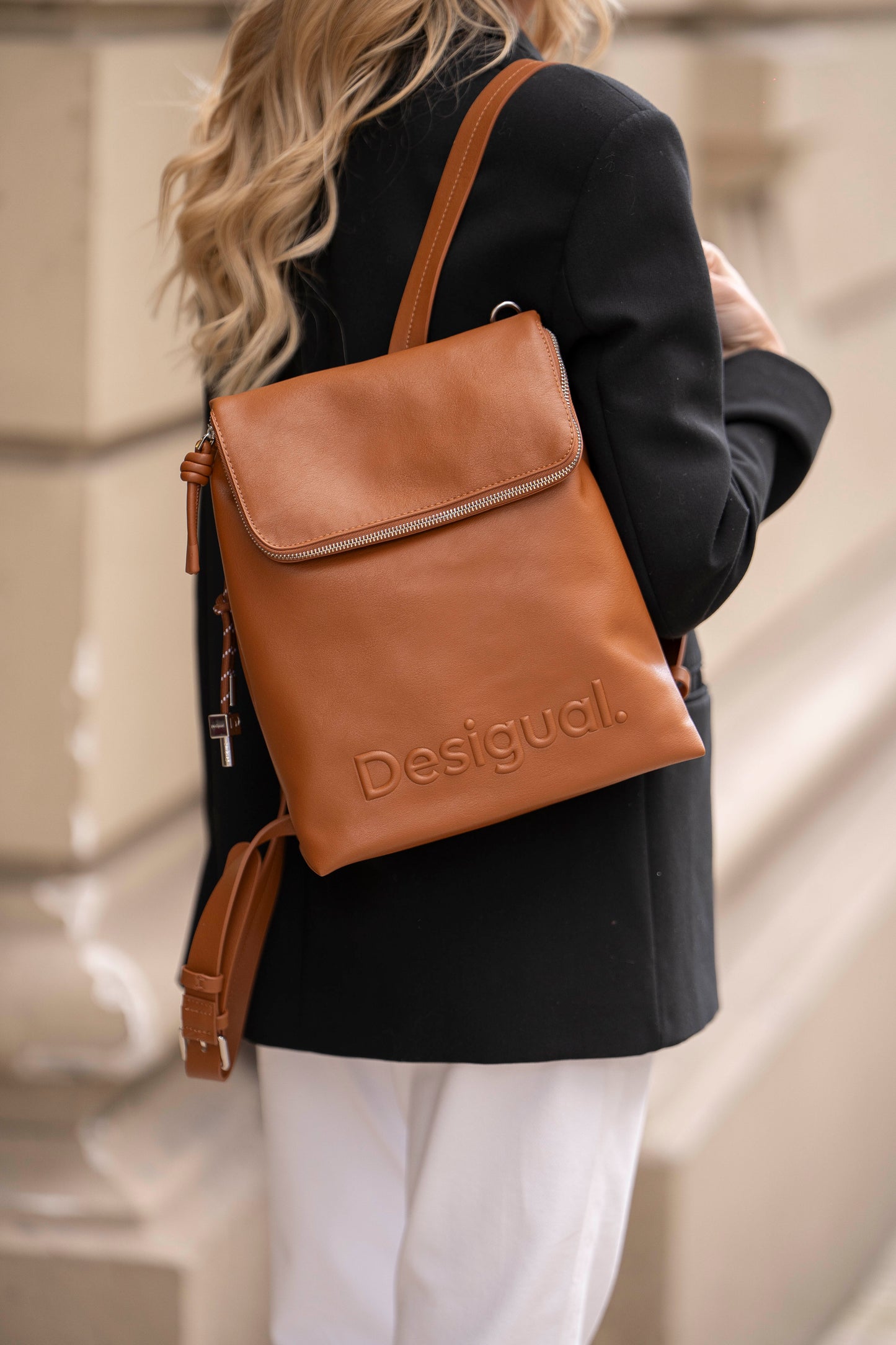 MOCHILA DESIGUAL