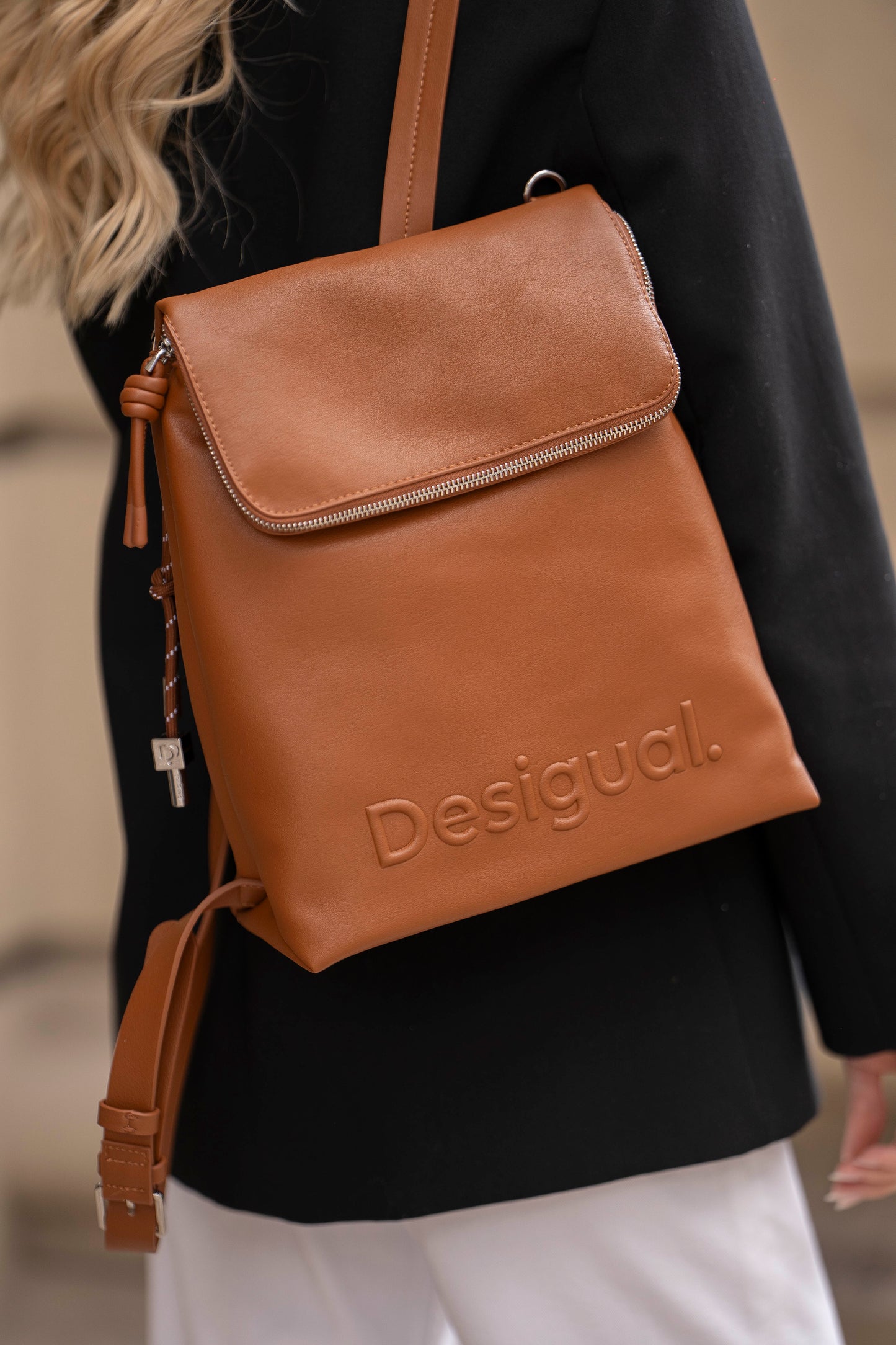 MOCHILA DESIGUAL