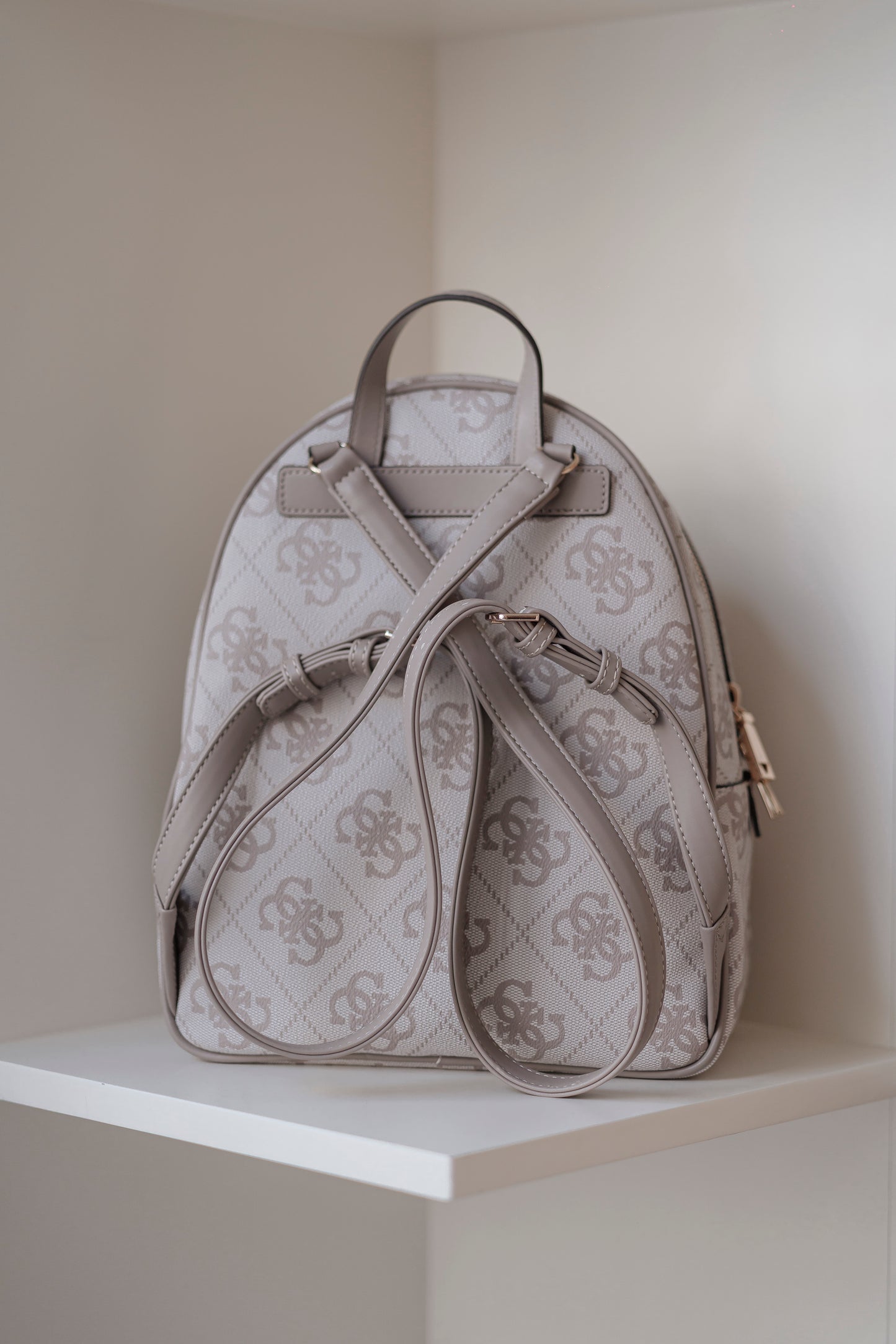 MOCHILA " ERNIA " GUESS