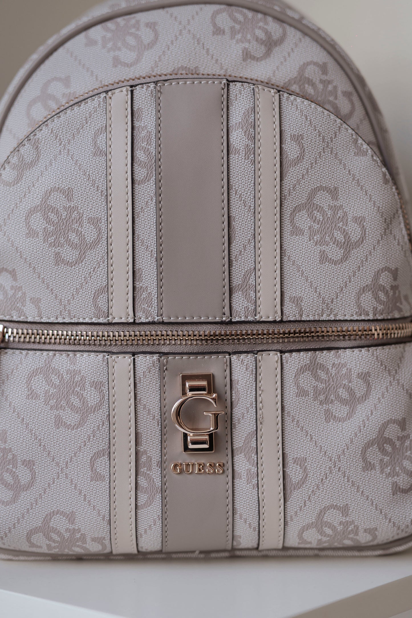 MOCHILA " ERNIA " GUESS