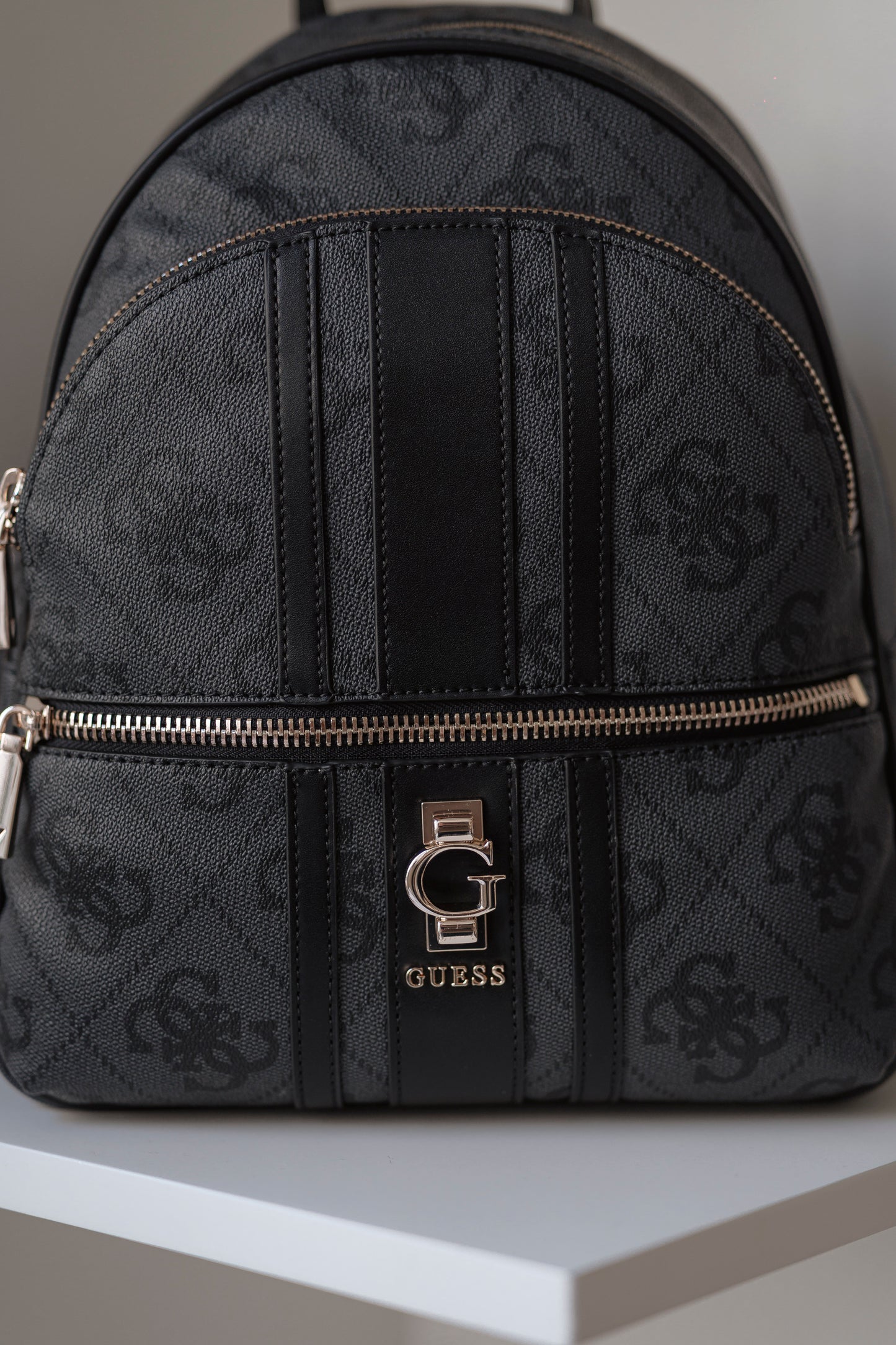 MOCHILA " ERNIA " GUESS