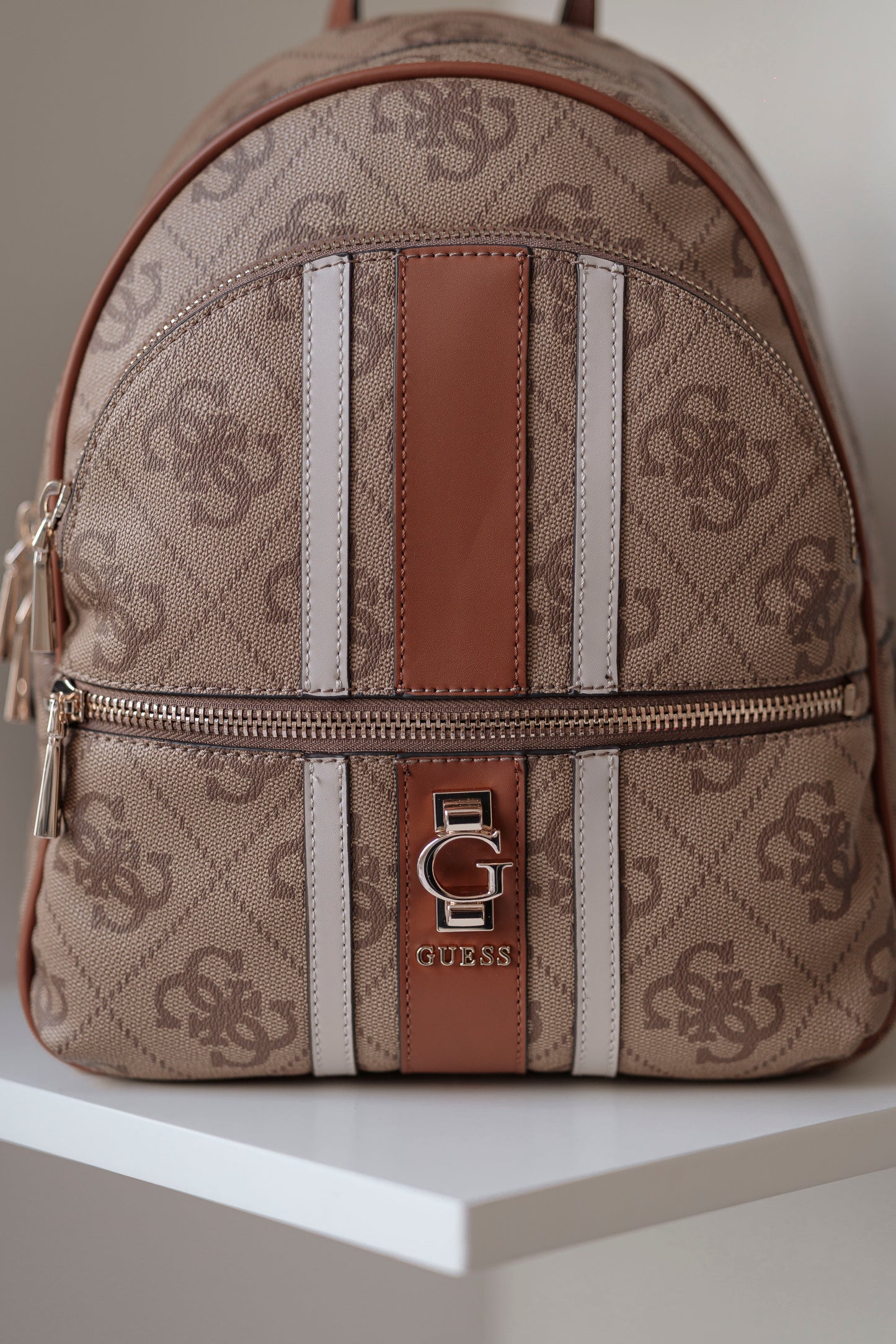 MOCHILA " ERNIA " GUESS