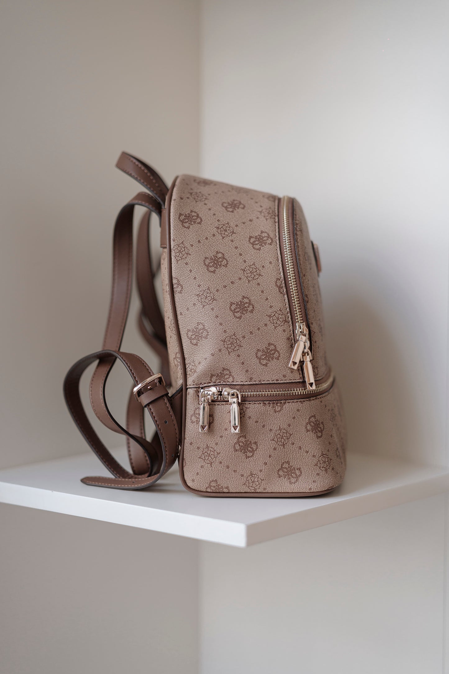 MOCHILA GUESS