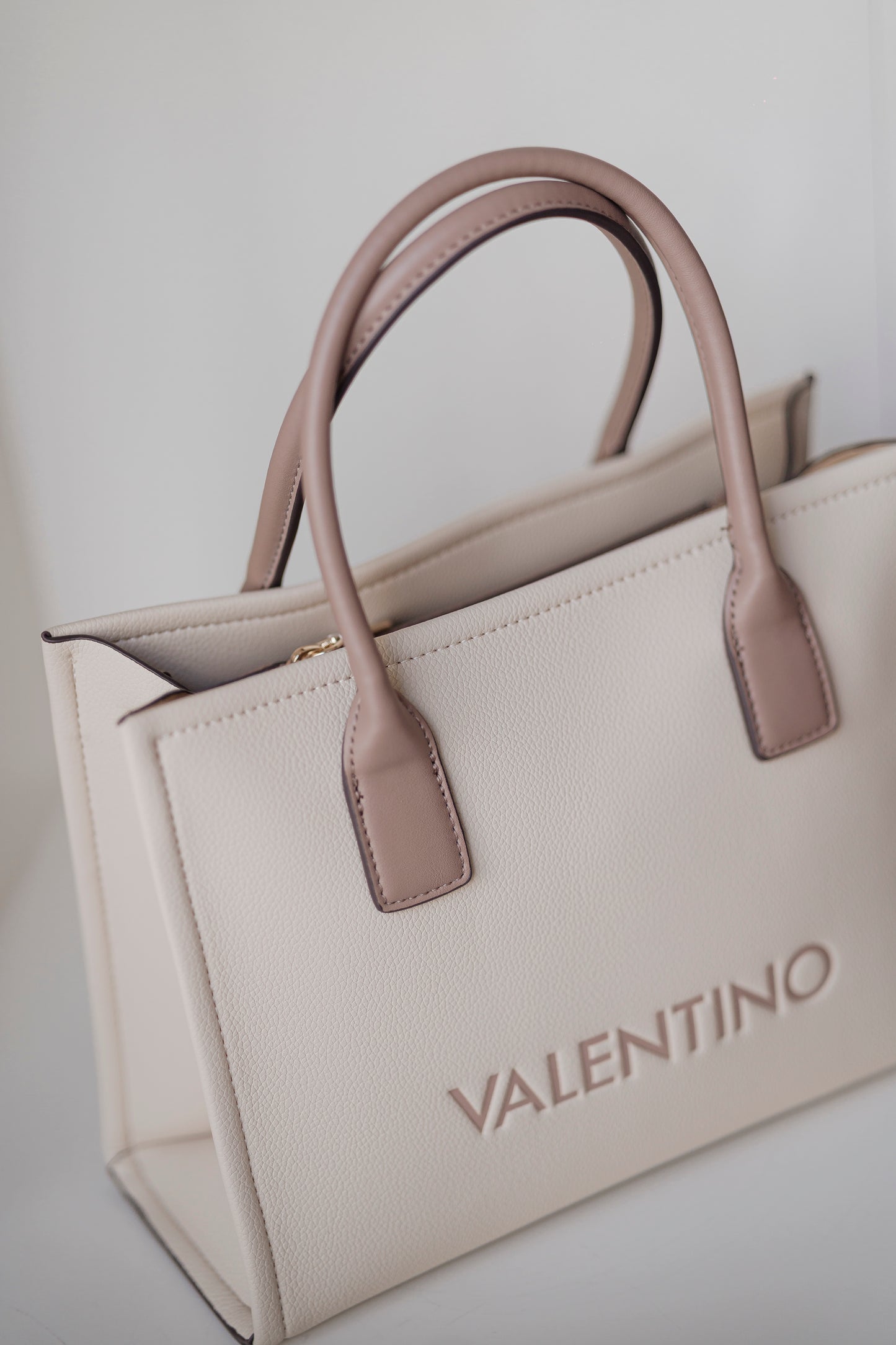 MALA DE MÃO BY VALENTINO