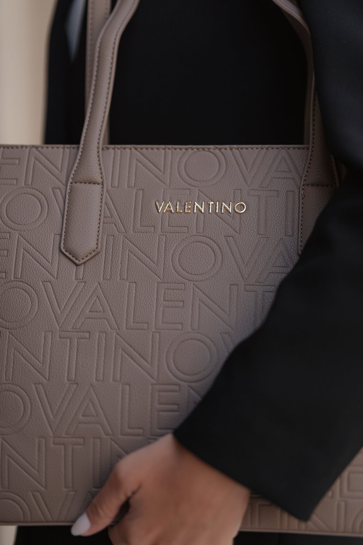 MALA DE OMBRO " PANSY " BY VALENTINO