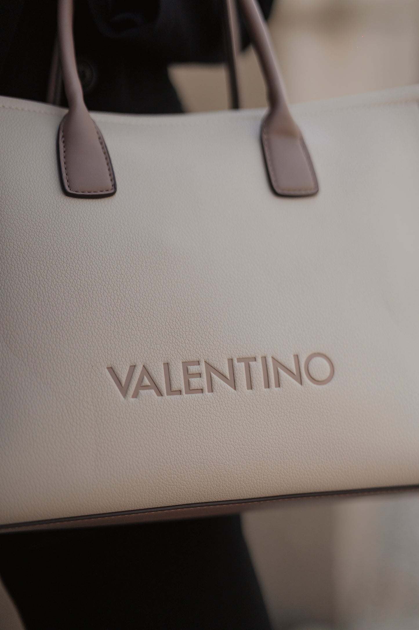 MALA DE MÃO BY VALENTINO