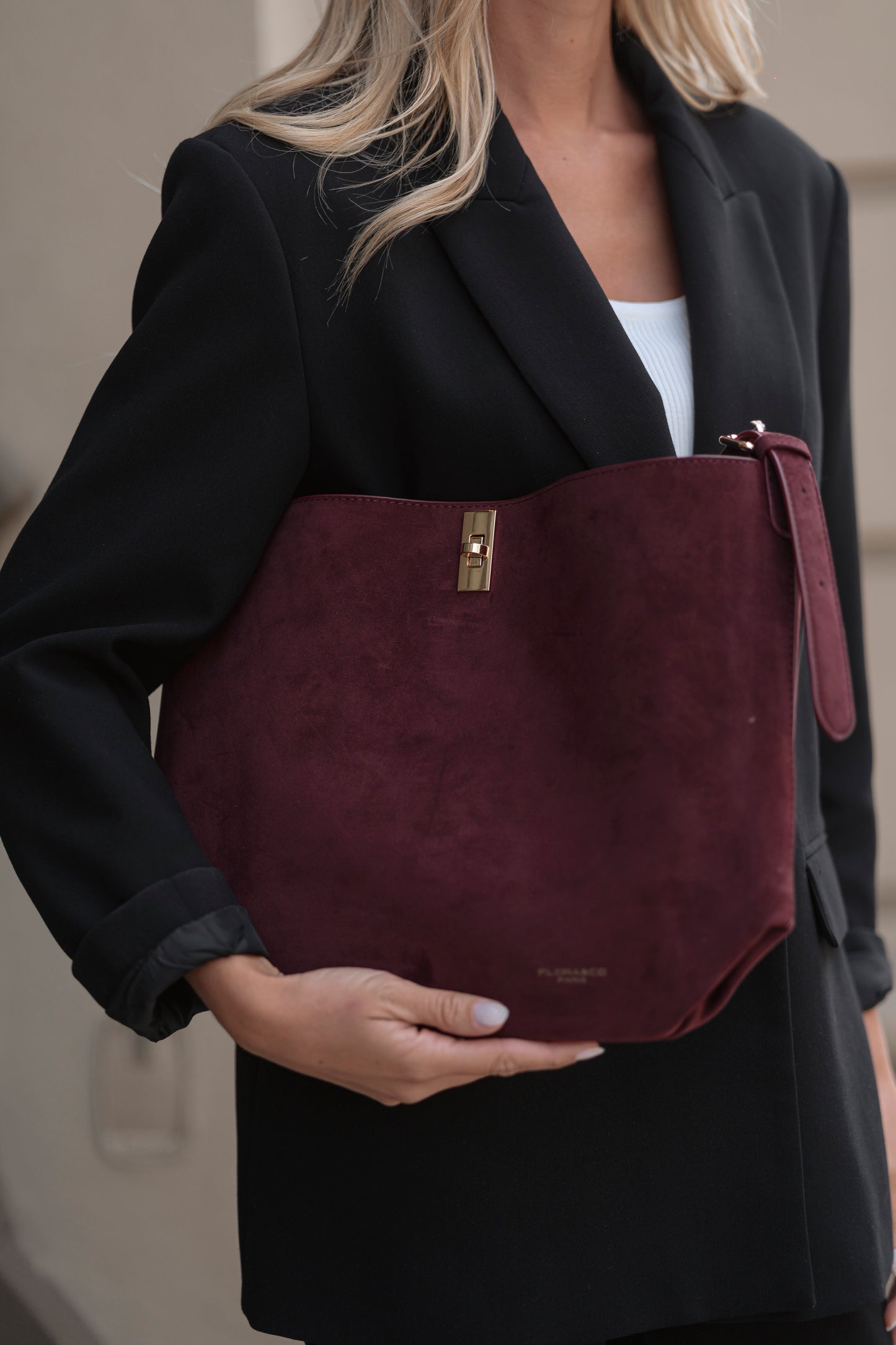 MALA DE OMBRO FLORA & CO