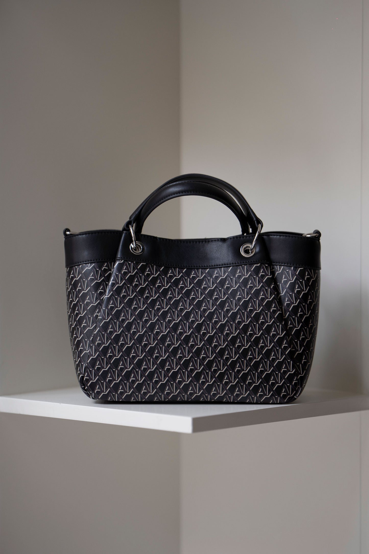 MALA DE MÃO ARMANI EXCHANGE