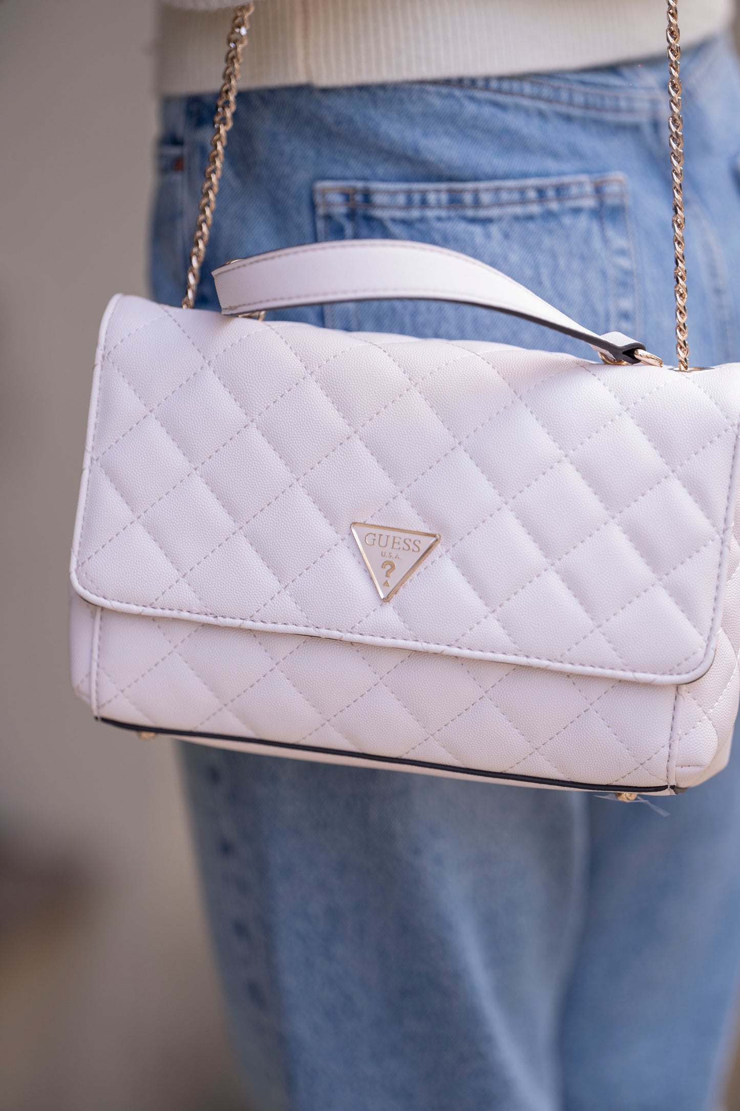 MALA DE OMBRO " CARLY " GUESS