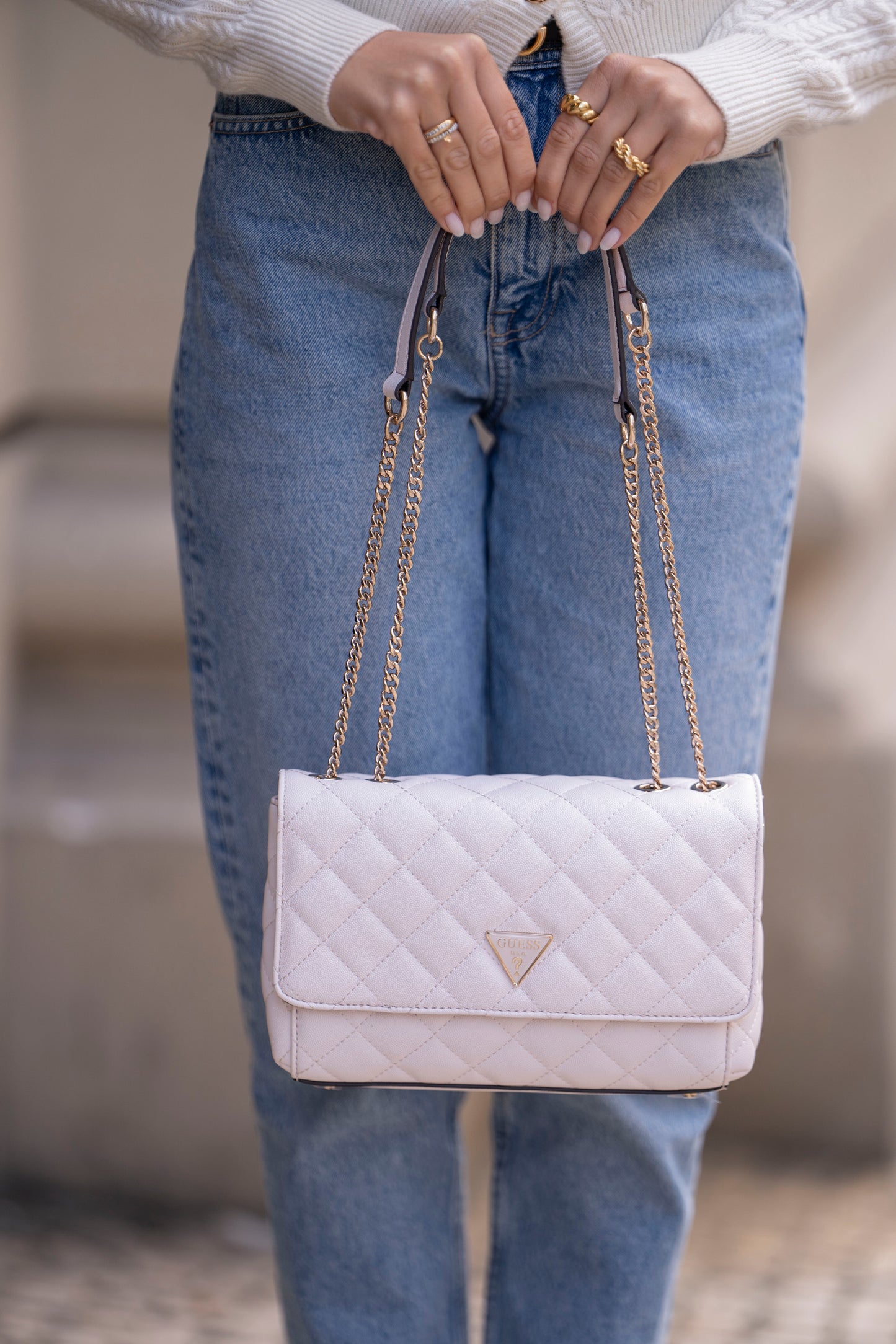 MALA DE OMBRO " CARLY " GUESS