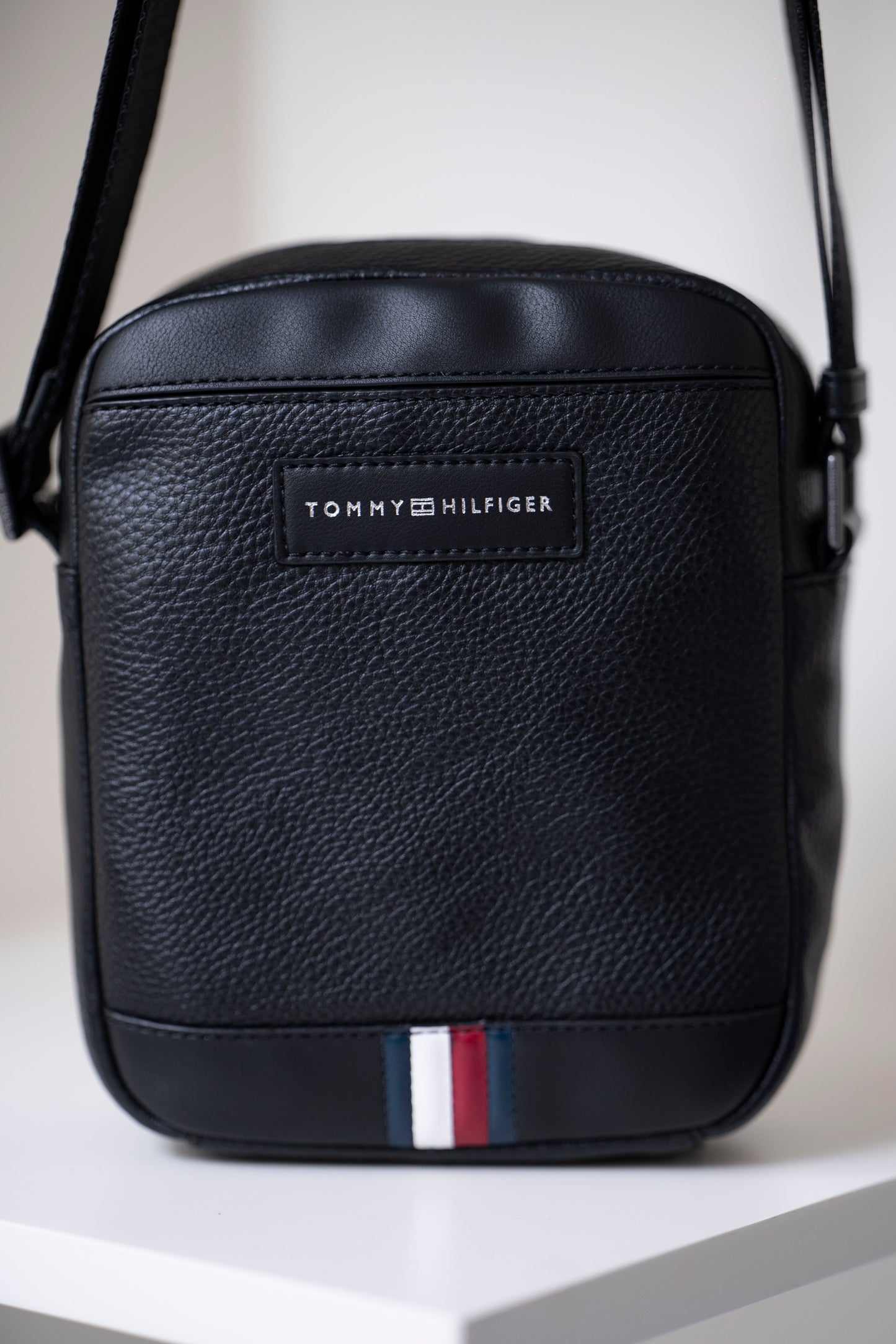 MALA TIRACOLO TOMMY HILFIGER
