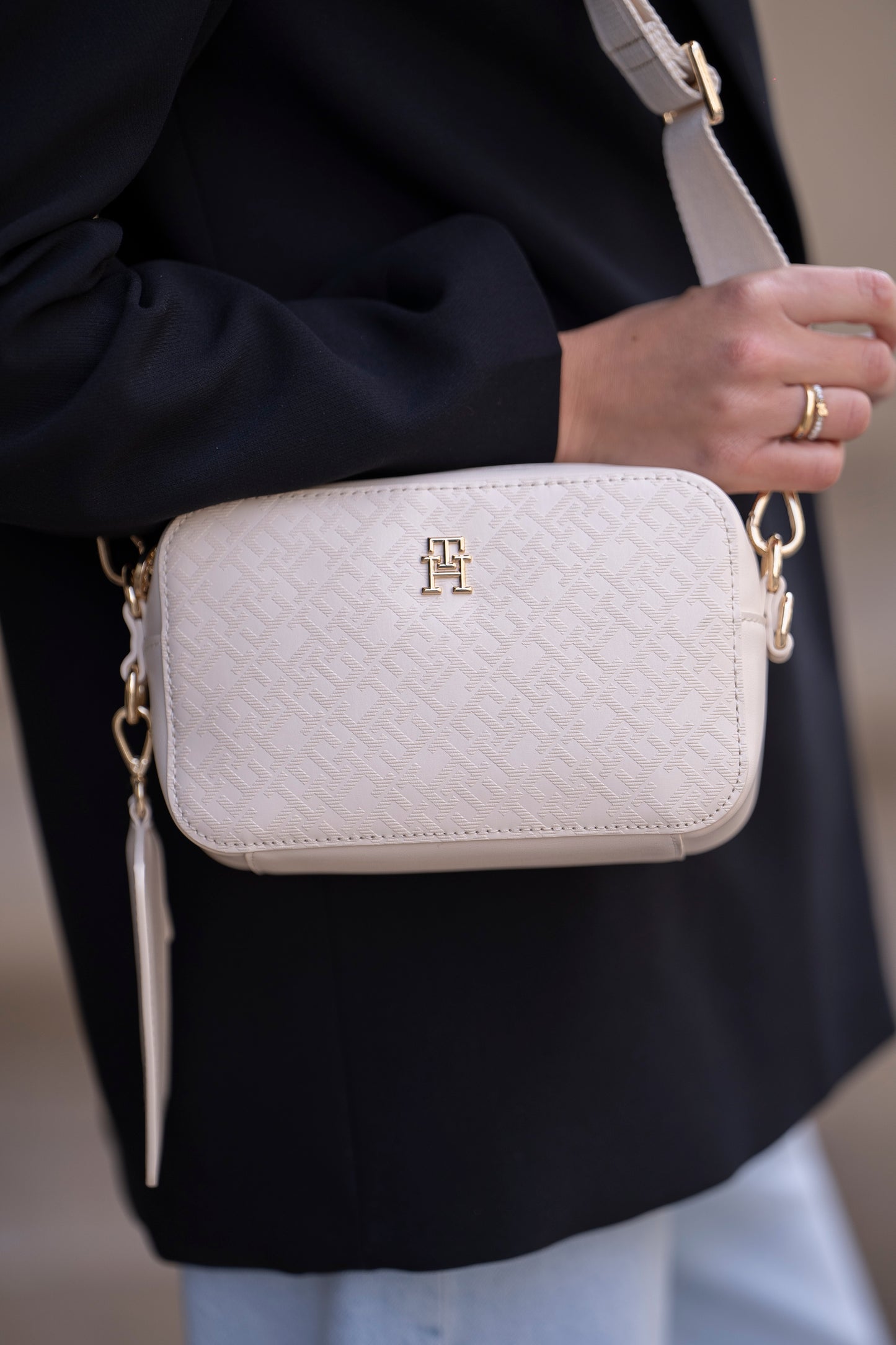 MALA TIRACOLO TOMMY HILFIGER