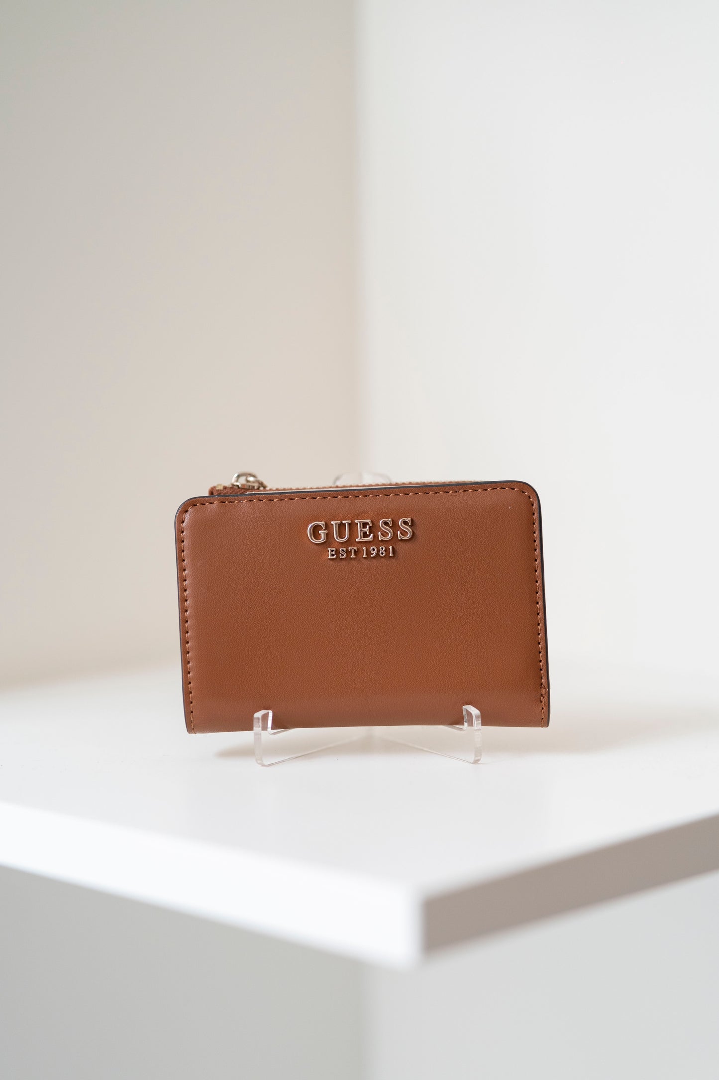 CARTEIRA " LAUREL "  GUESS