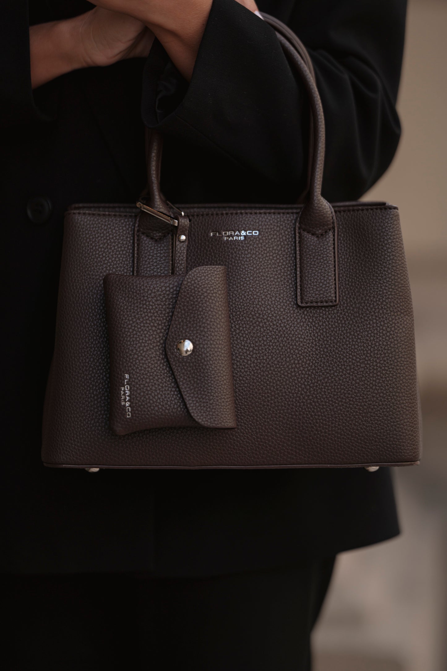 MALA DE MÃO FLORA & CO