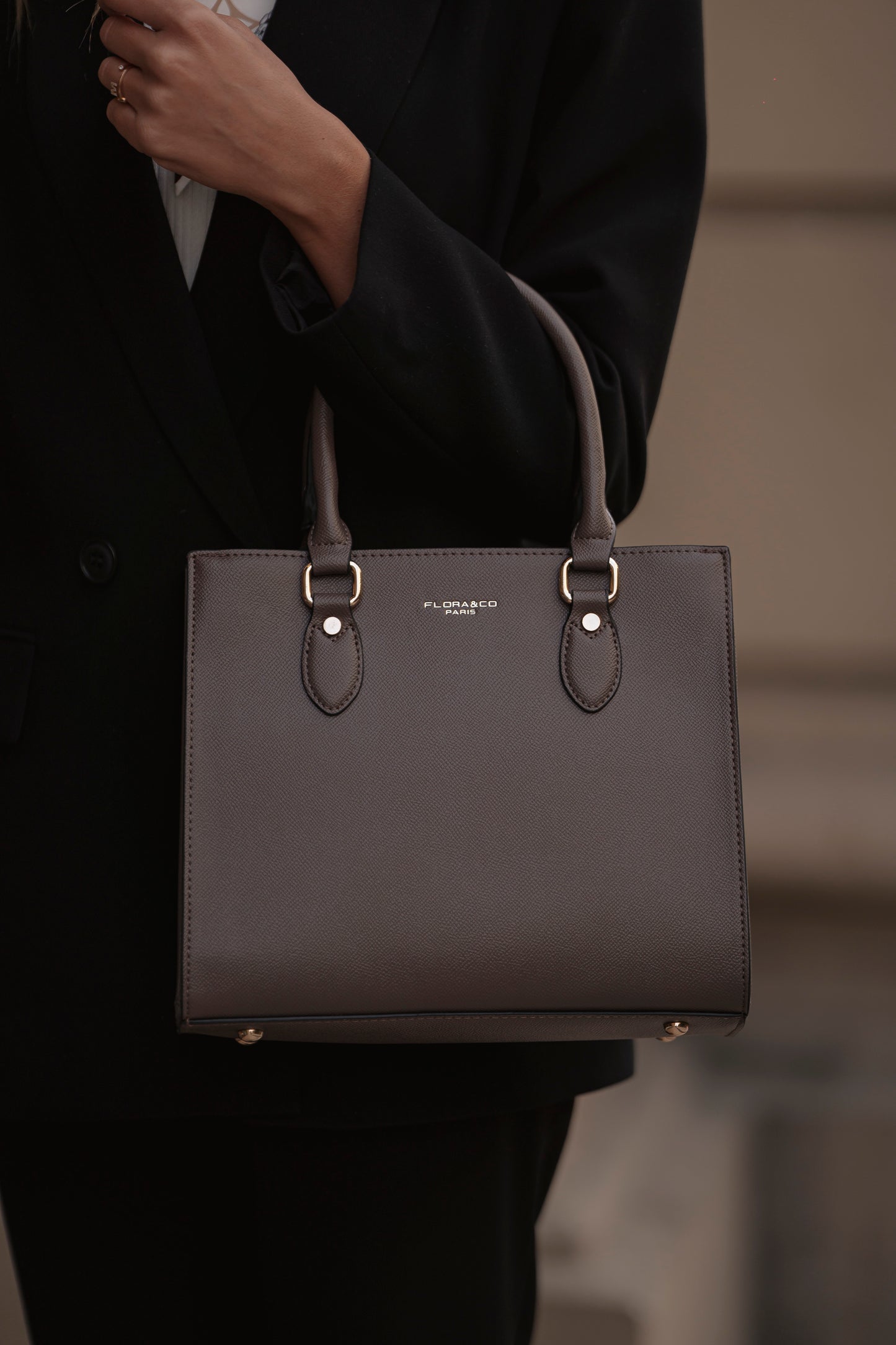 MALA DE MÃO FLORA &  CO