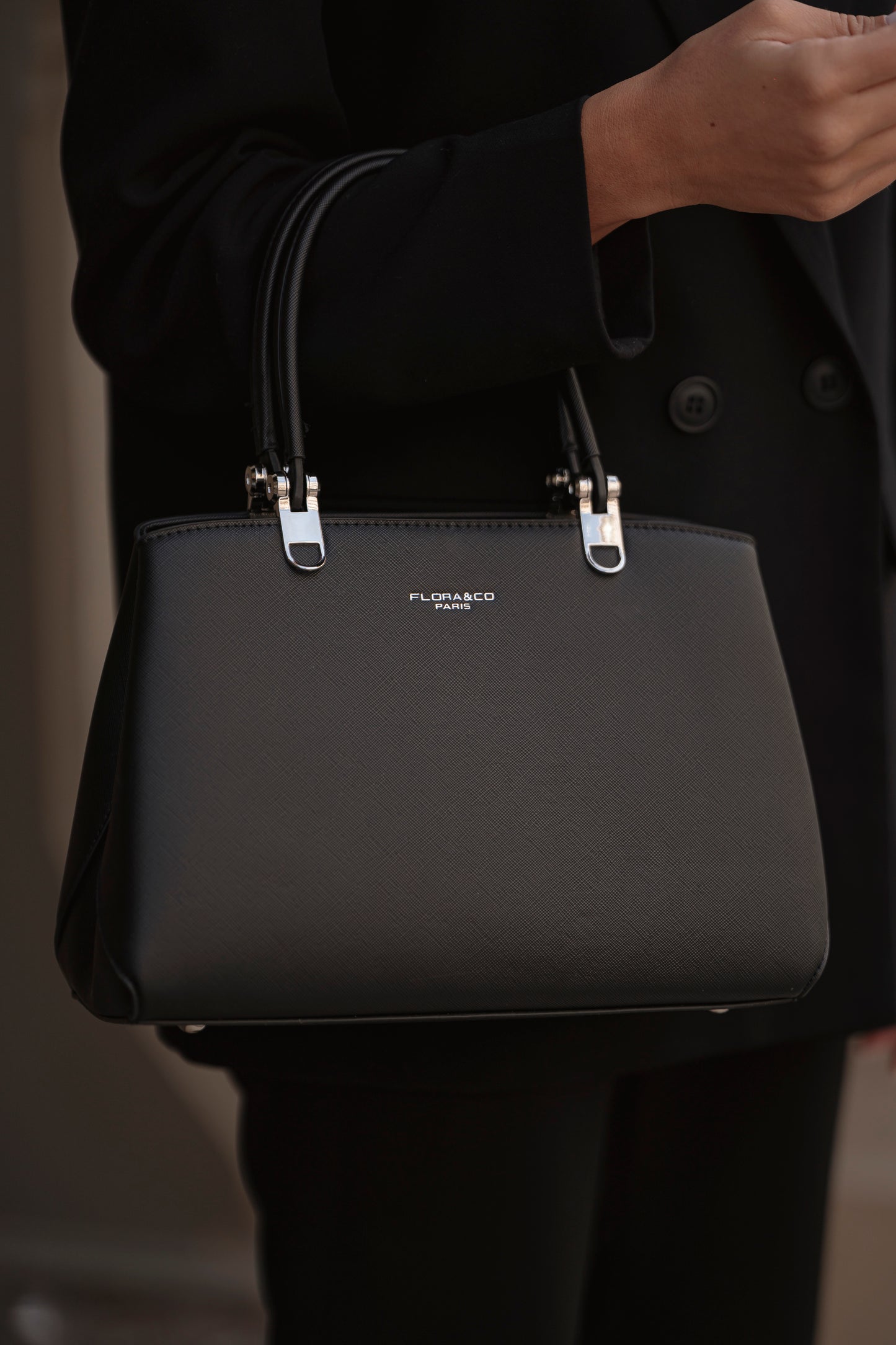 MALA DE MÃO FLORA & CO