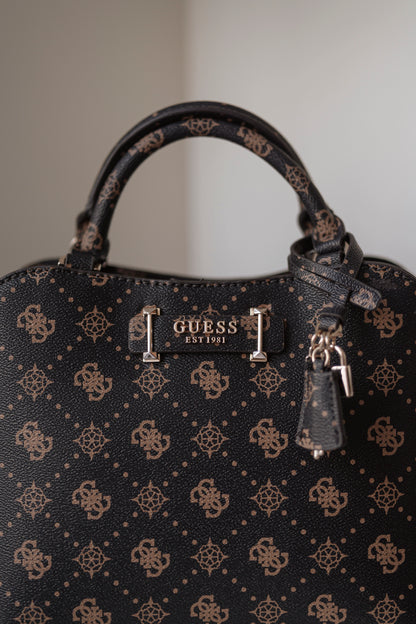 MALA DE MÃO " SILIA " GUESS