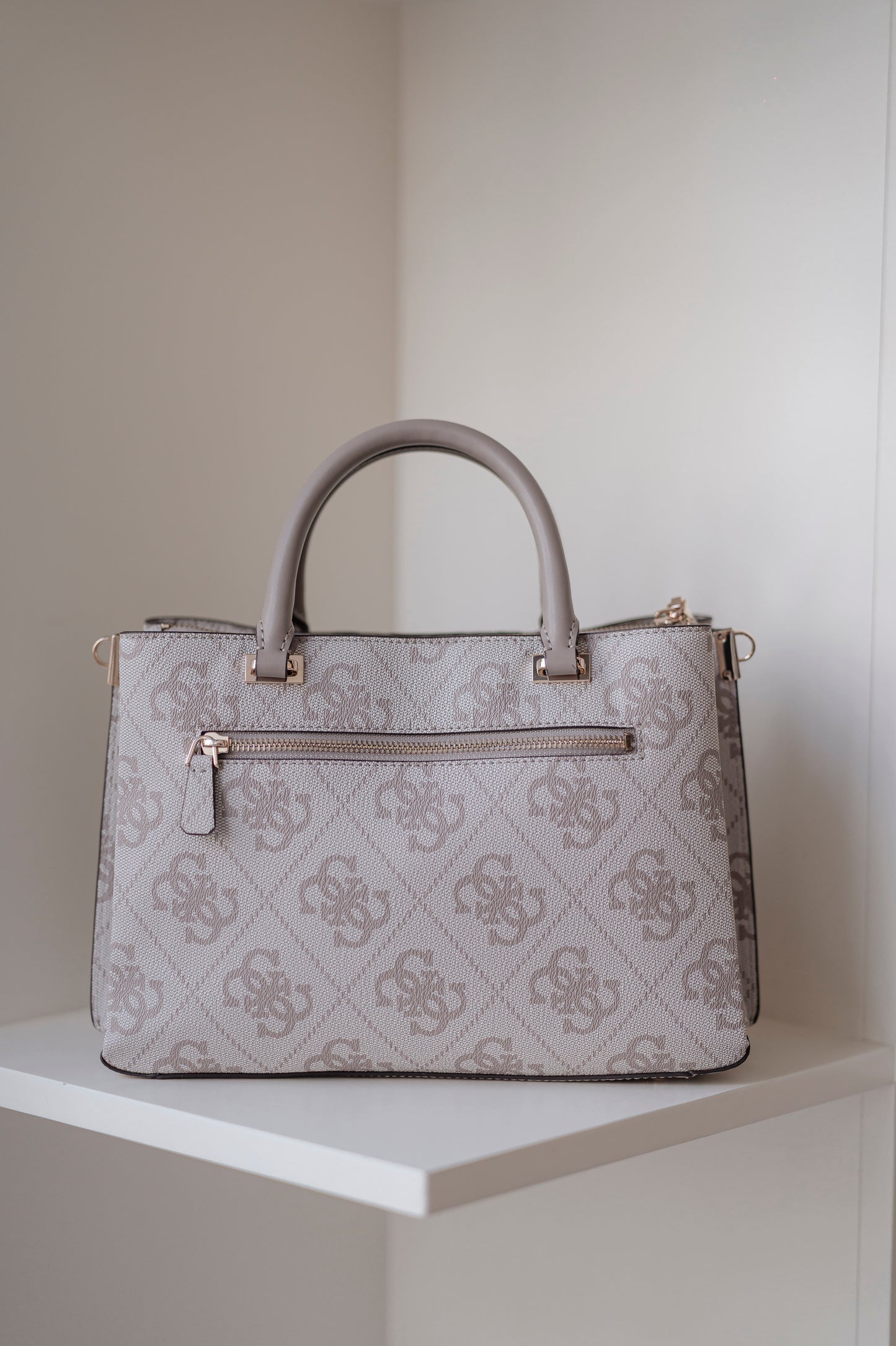 MALA DE MÃO " ERENIA " GUESS