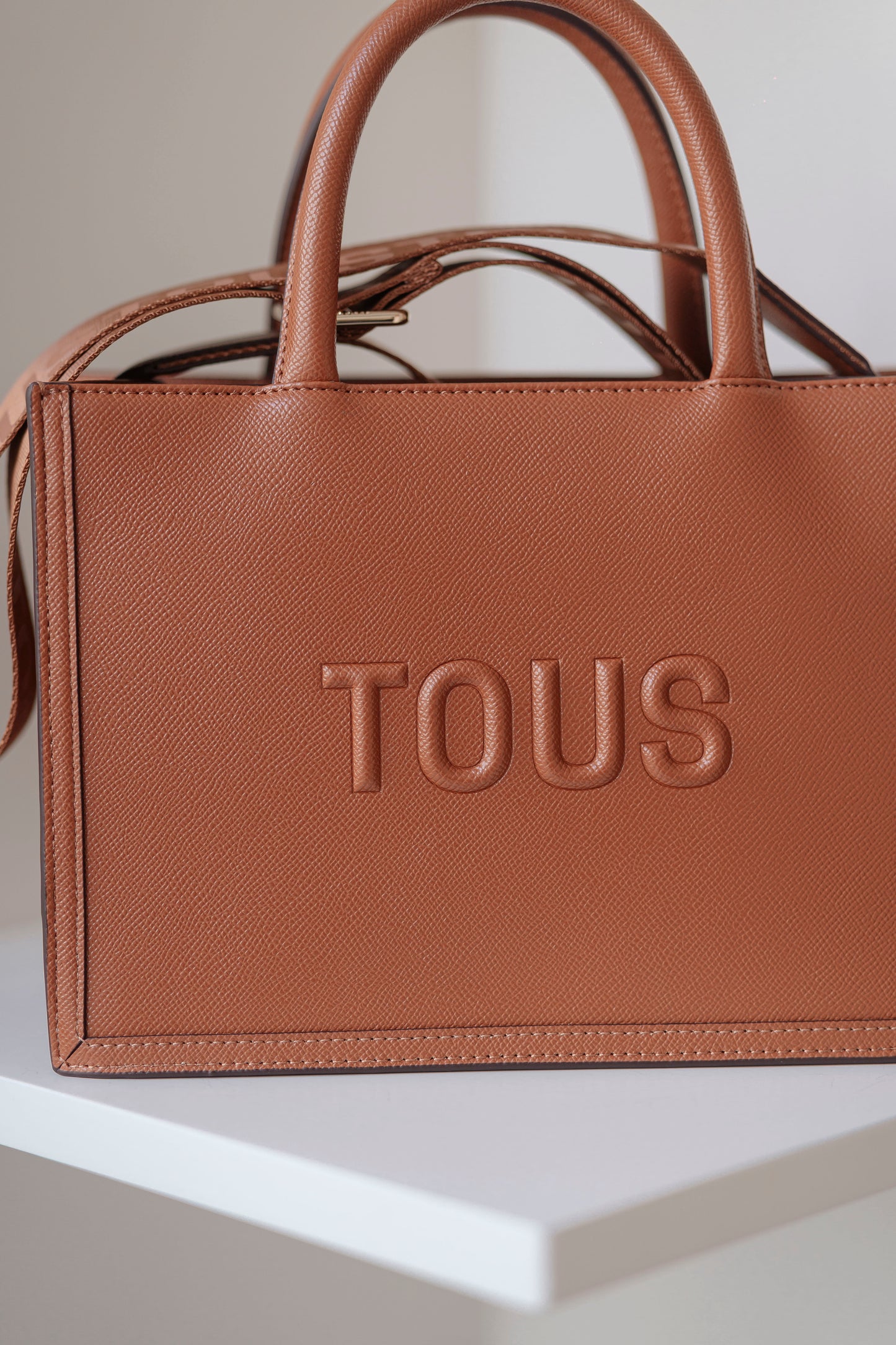 MALA DE MÃO " BRENDA " TOUS