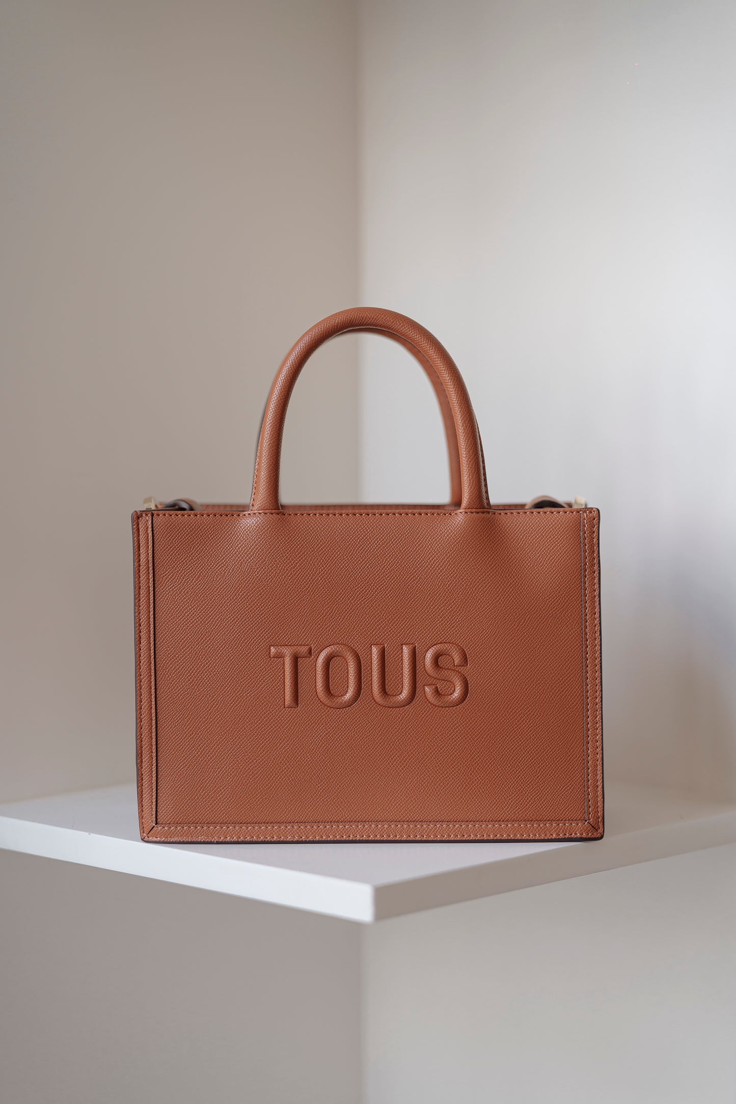 MALA DE MÃO " BRENDA " TOUS