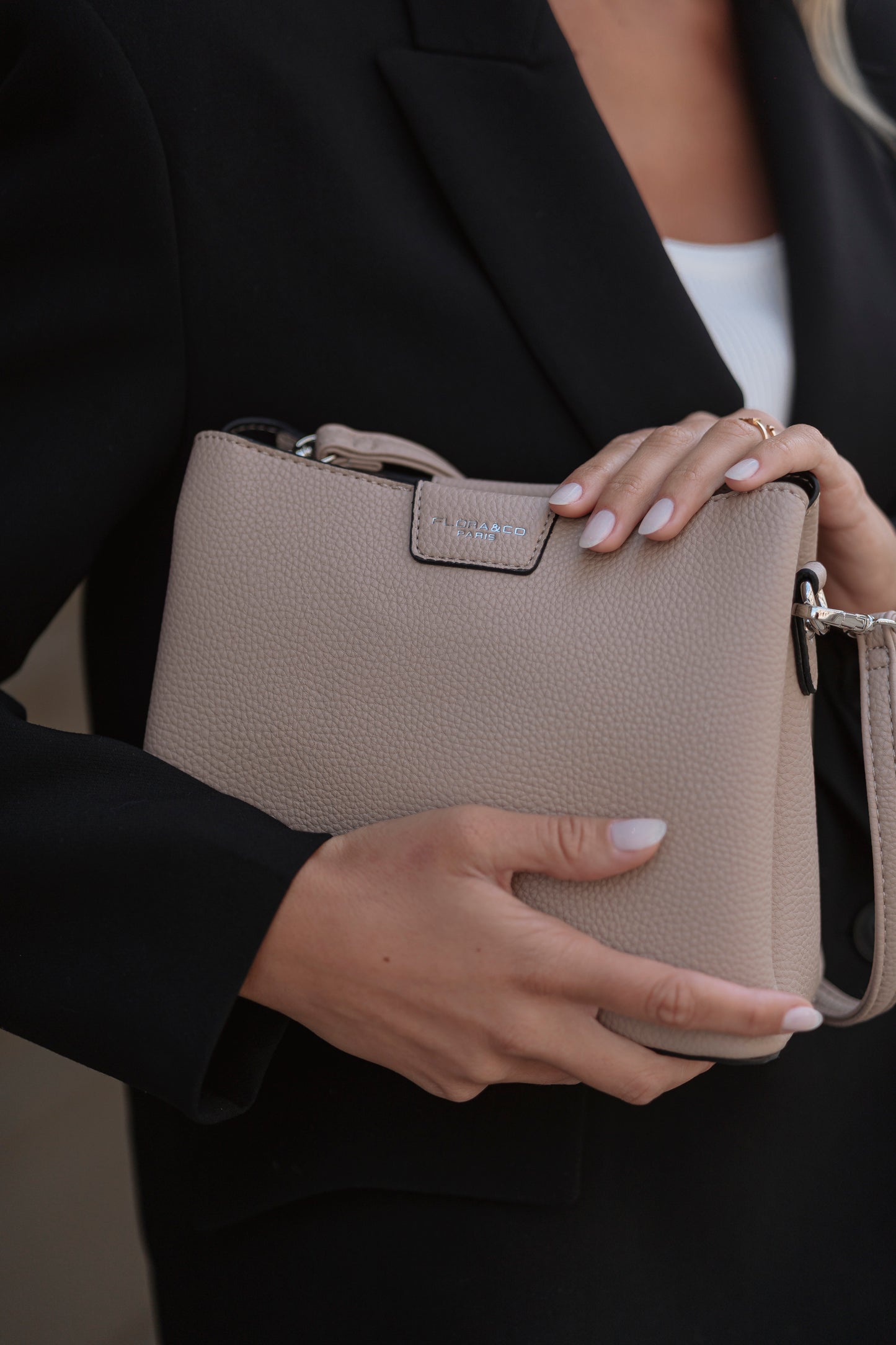 MALA TIRACOLO FLORA & CO