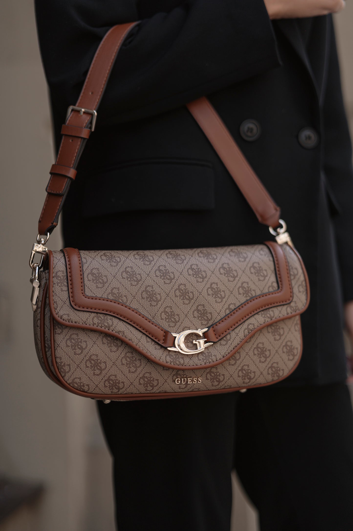 MALA TIRACOLO " DEA " GUESS