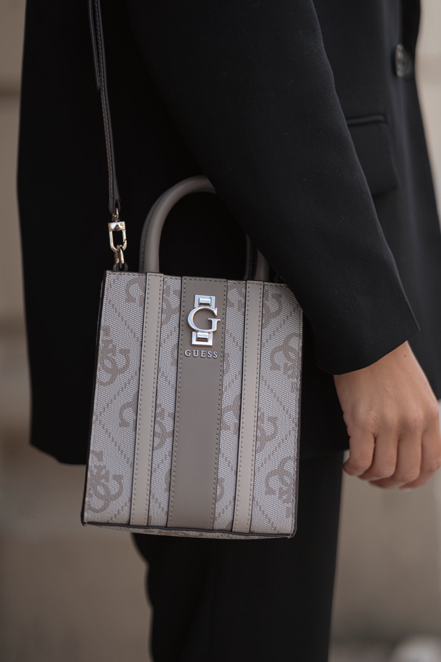 MALA TIRACOLO " ERENIA " GUESS