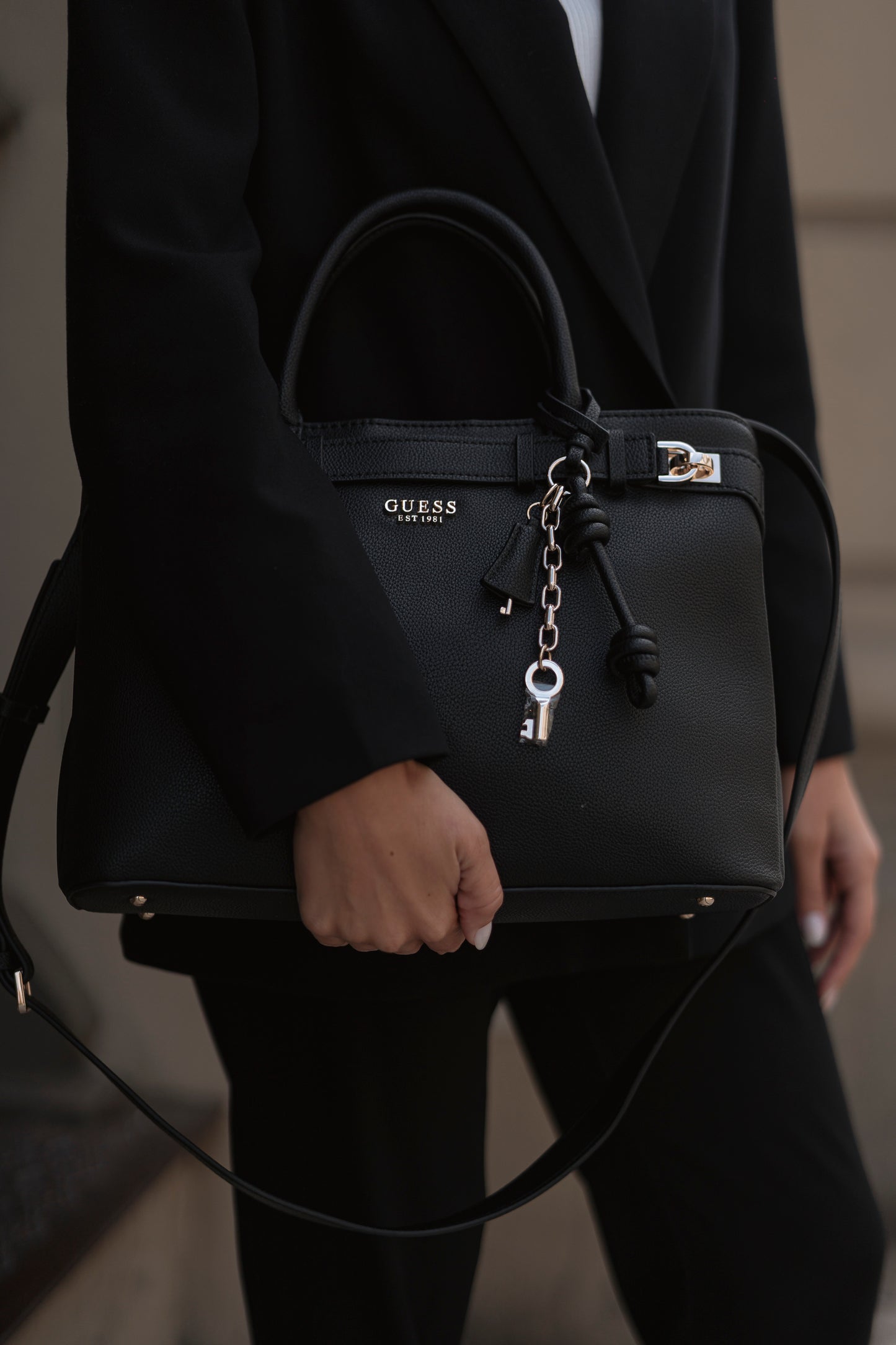 MALA DE MÃO " GREGORIA " GUESS