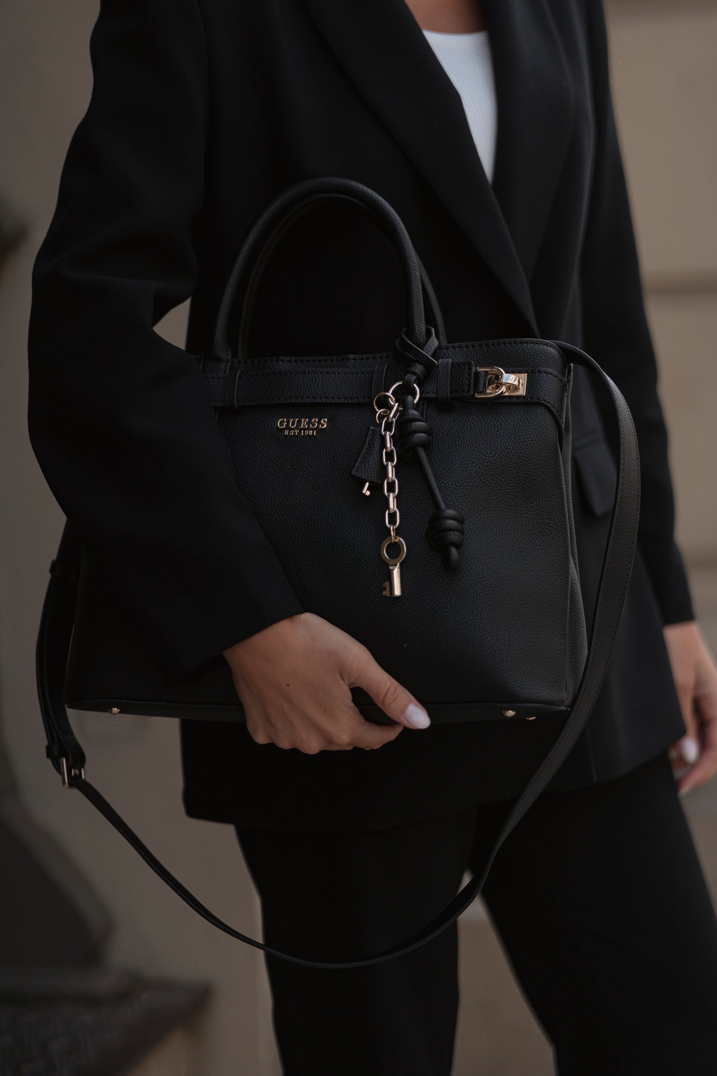 MALA DE MÃO " GREGORIA " GUESS