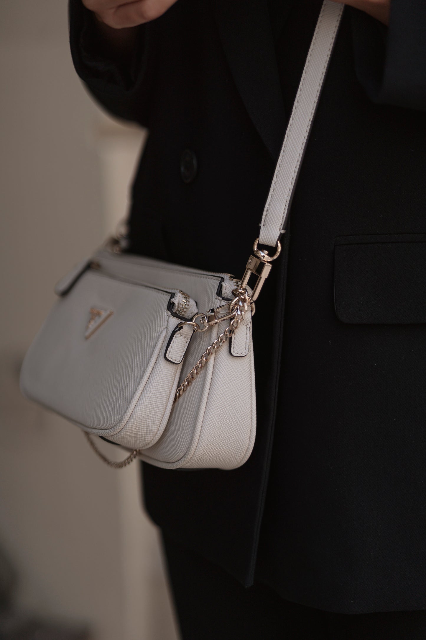 MALA TIRACOLO " NOELLE " GUESS