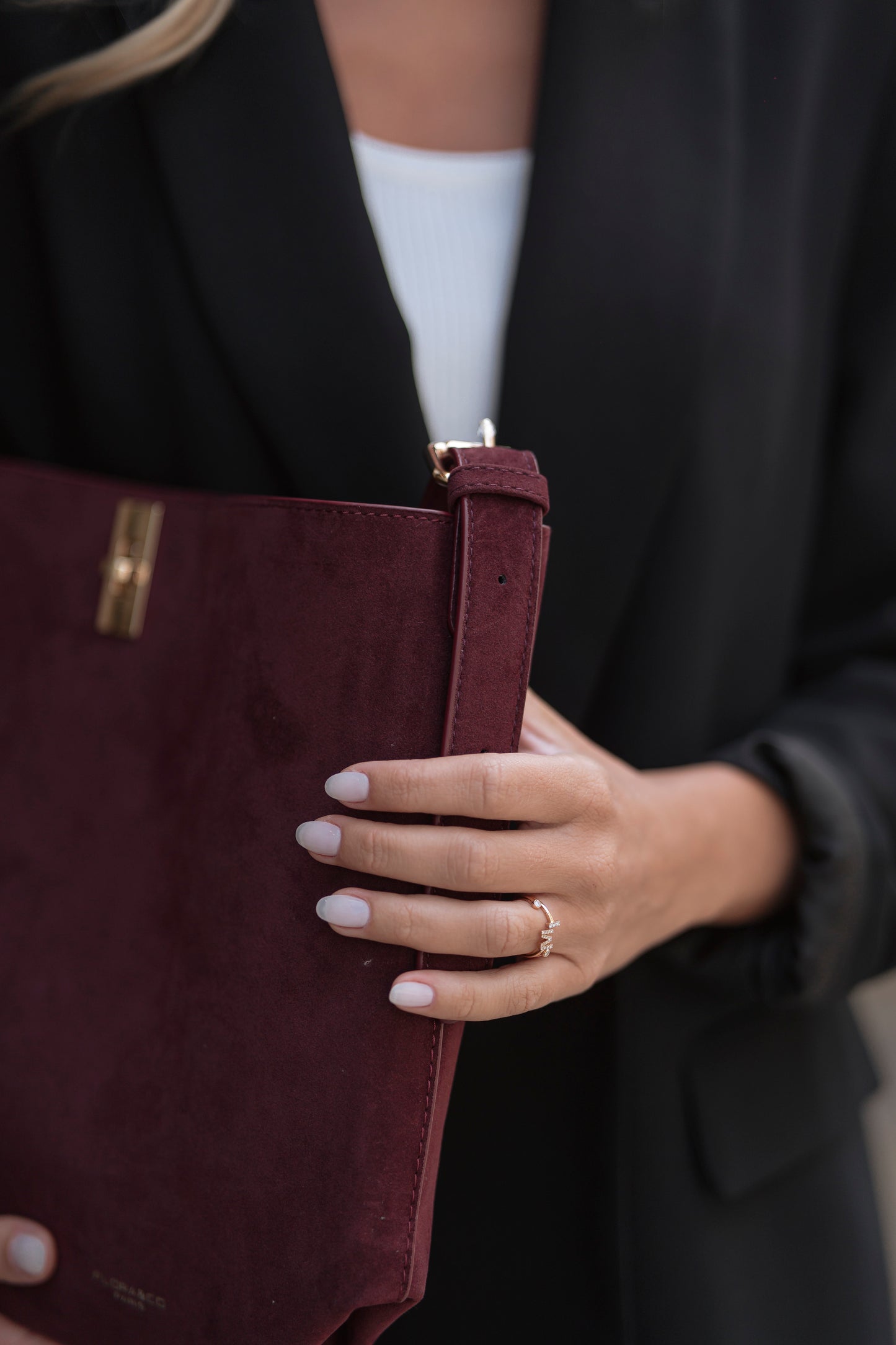 MALA DE OMBRO FLORA & CO