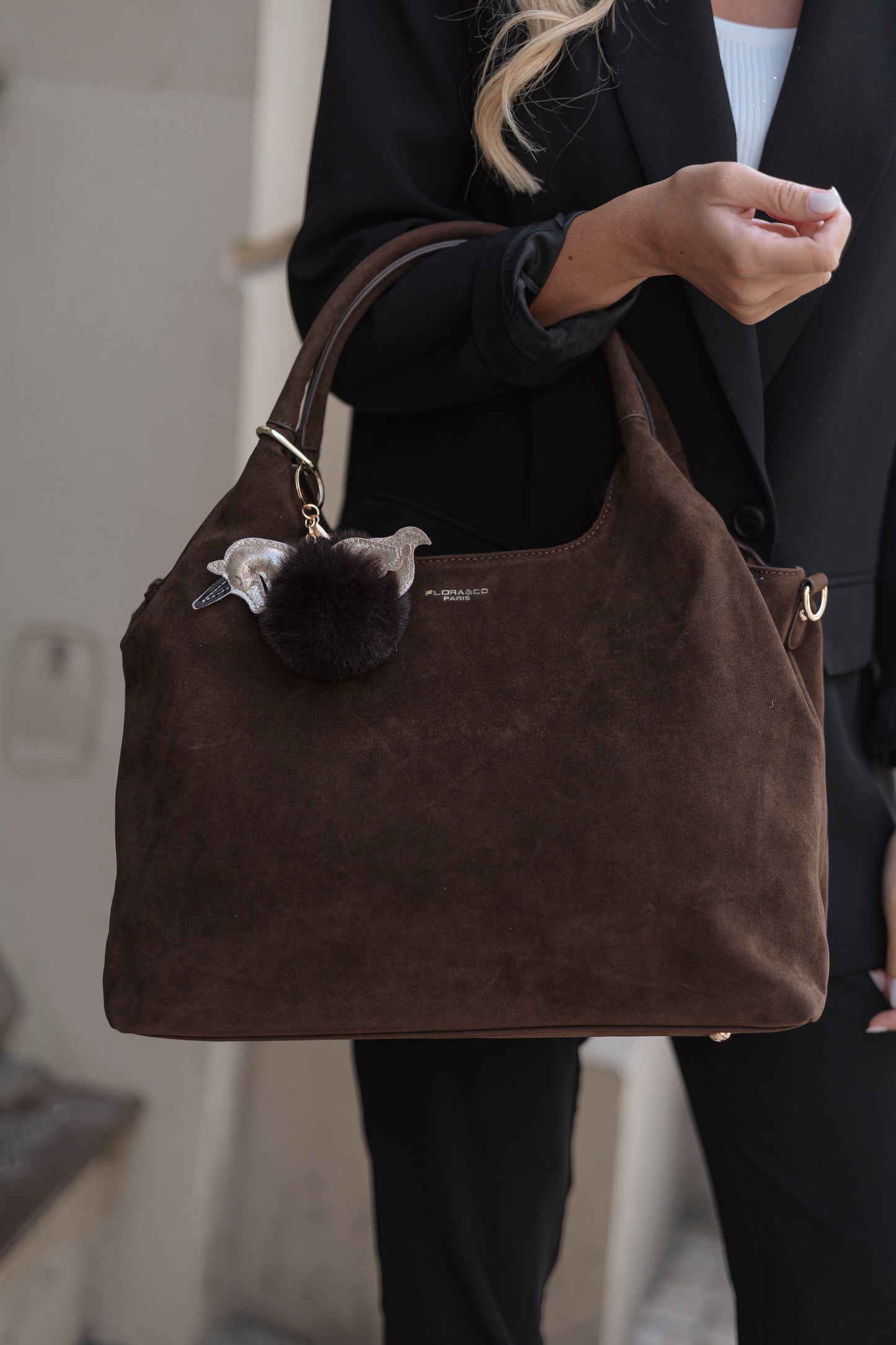 MALA DE OMBRO FLORA & CO