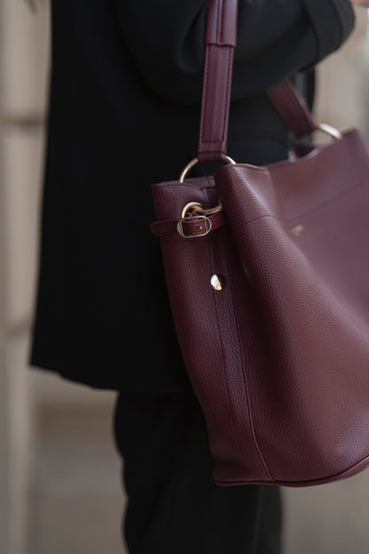 MALA DE OMBRO FLORA & CO