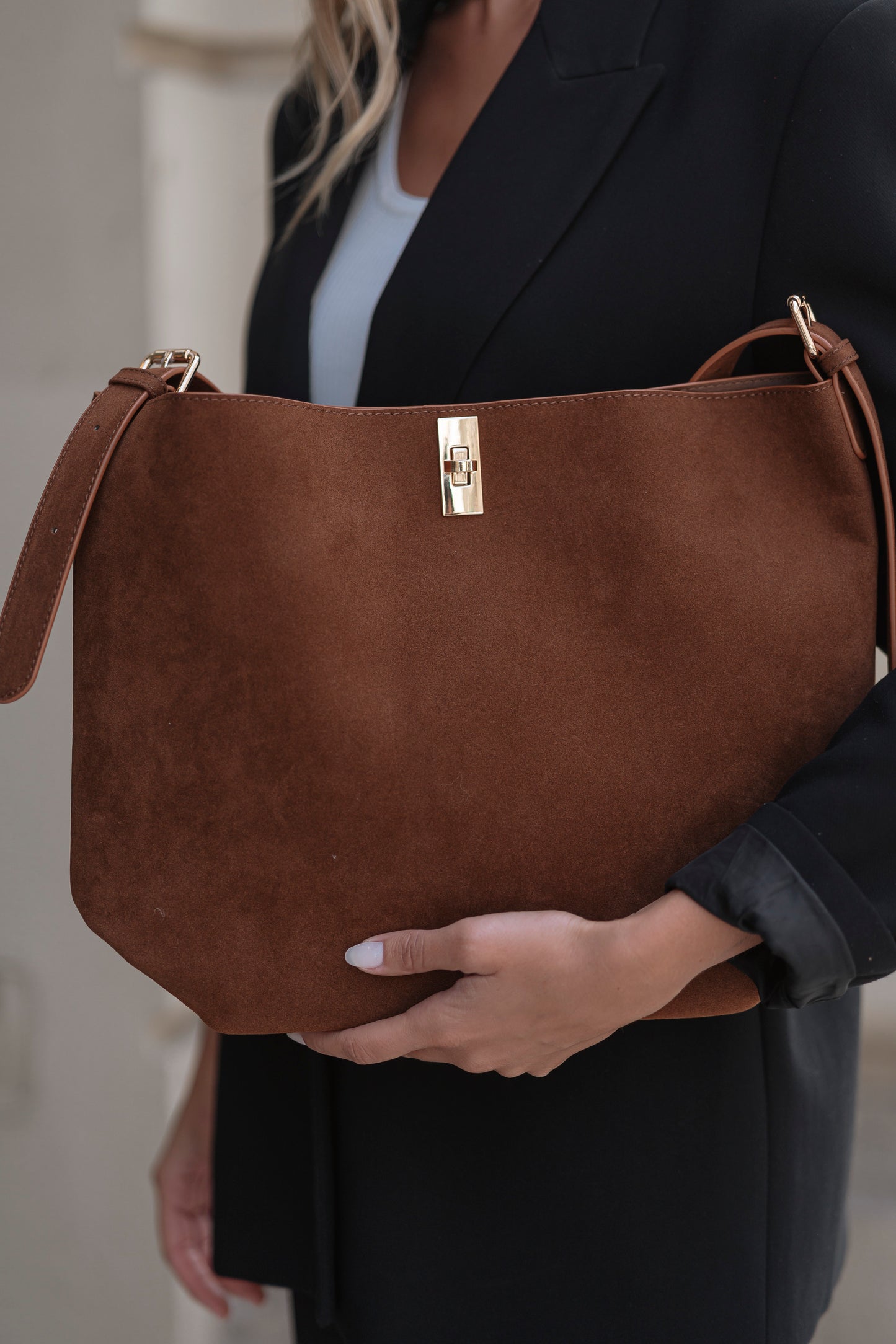 MALA DE OMBRO FLORA & CO