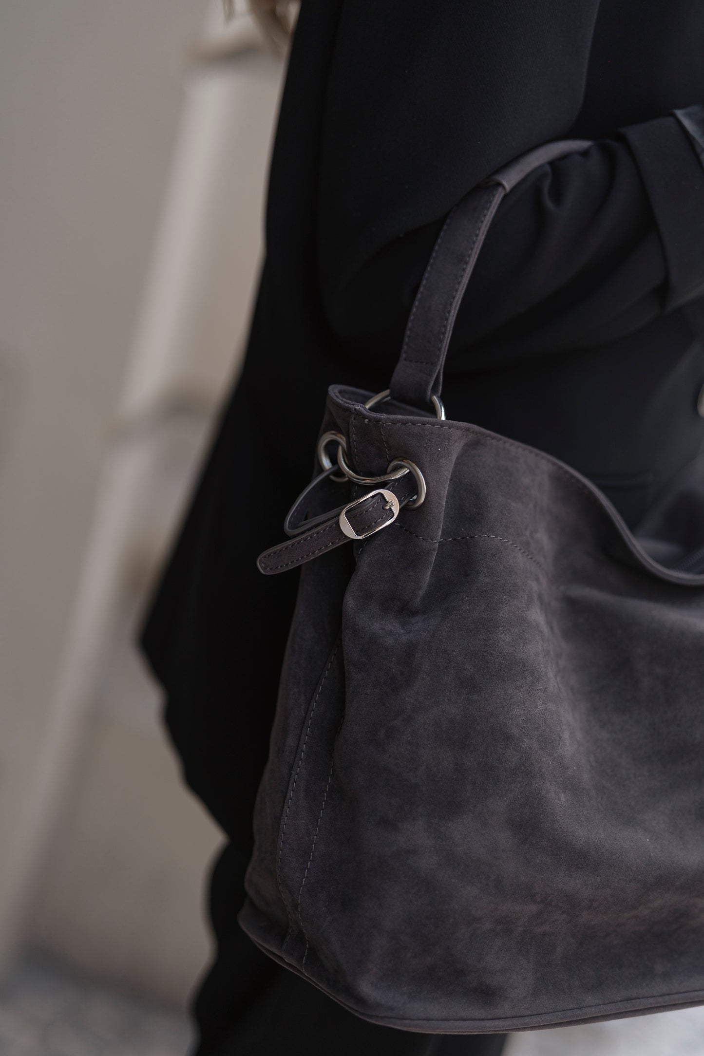 MALA DE OMBRO FLORA & CO