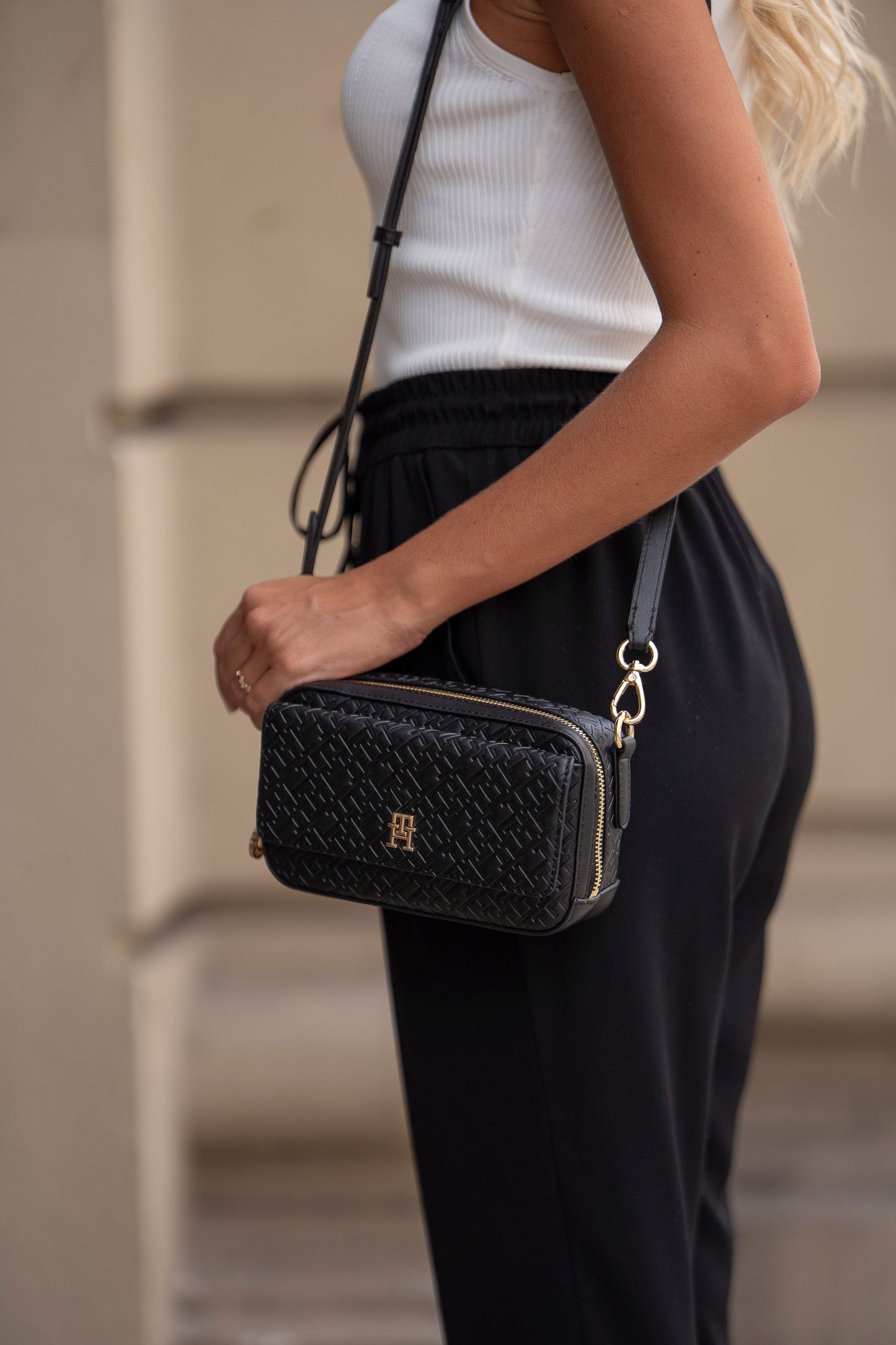 MALA TIRACOLO TOMMY HILFIGER