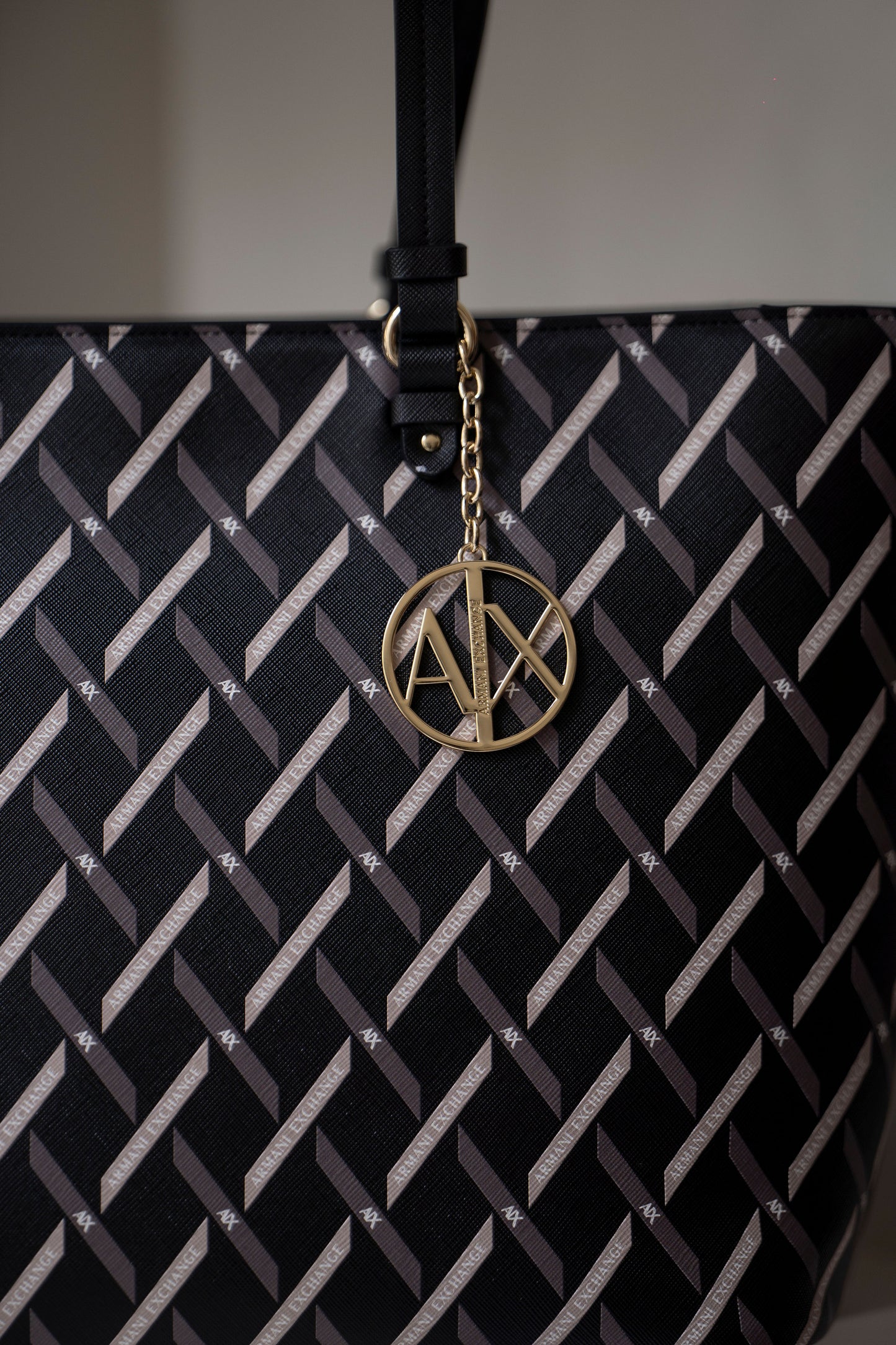 MALA DE OMBRO ARMANI EXCHANGE