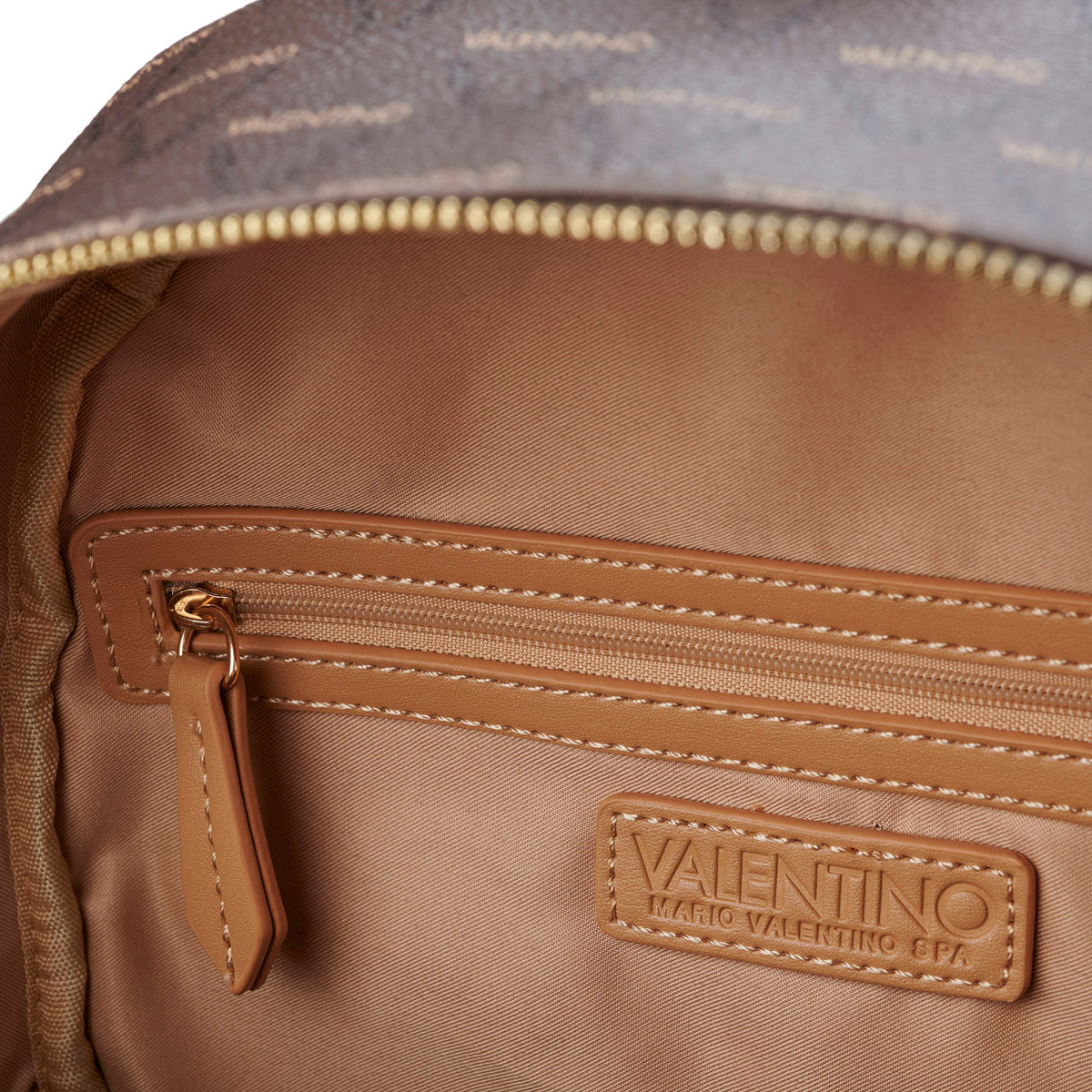 MOCHILA " LIUTO " BY VALENTINO